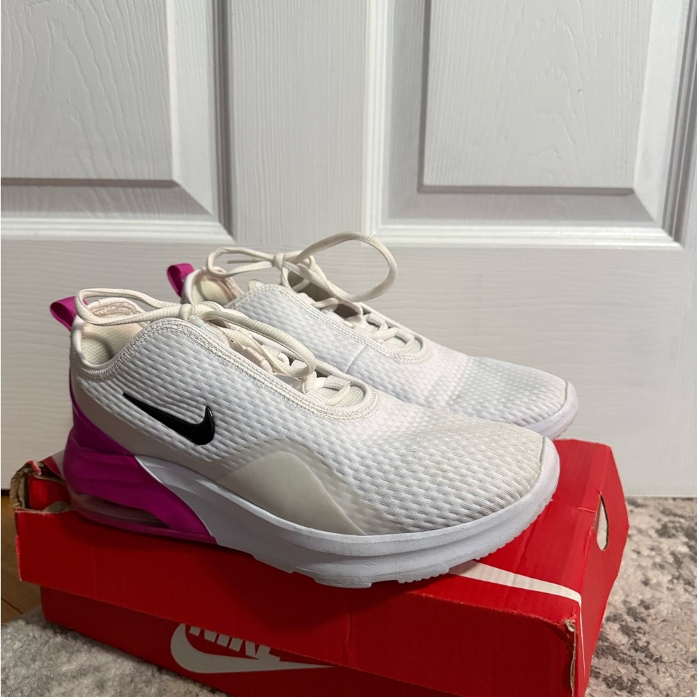 Nike Air Max Motion 2 Running Sneakers
